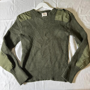 Vintage Carhartt Commando Sweater Made in England 100% Virgin Wool 44